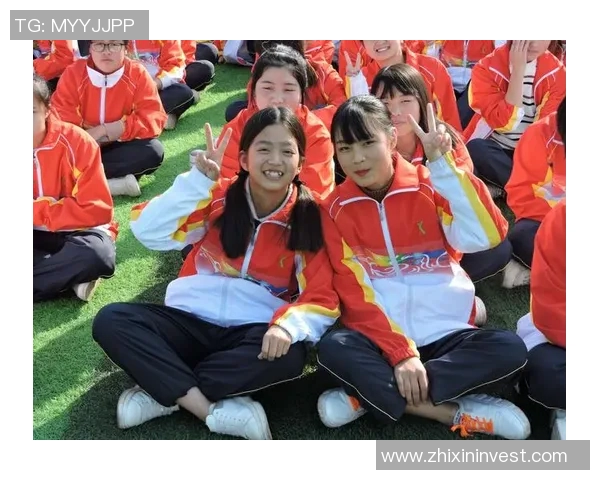 足球明星迷妹高清图片分享展现青春热情与偶像魅力的完美结合